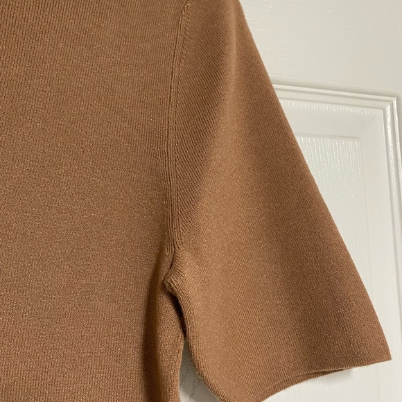 New Without Tags BR Standard Top Size Medium - Picture 2 of 6